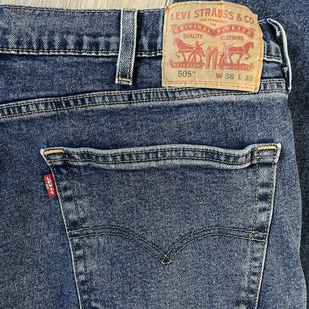 Levi's Men's 505 Straight Leg, Reg Fit, 38x32 Denim Jeans - Picture 2 of 4